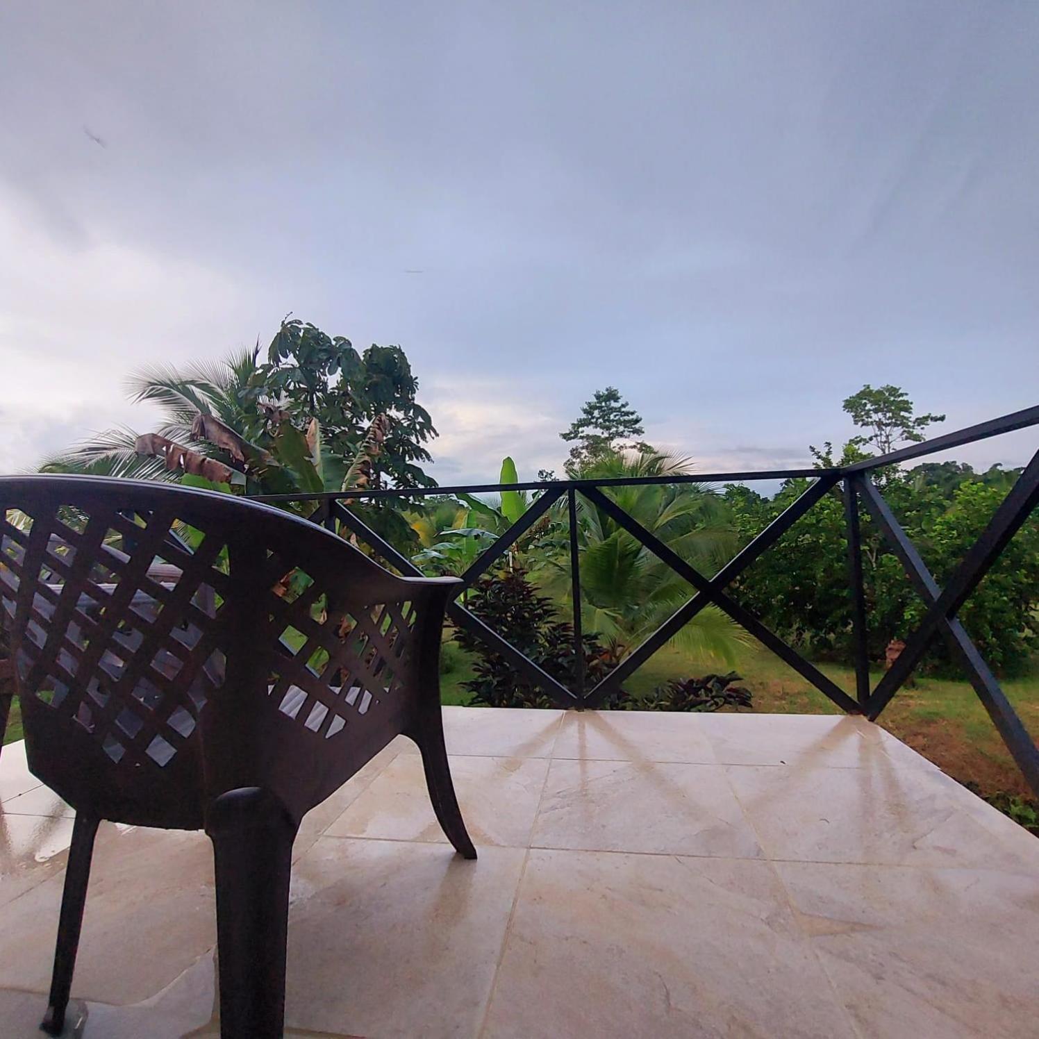 Bewak Cr Hotel Tortuguero Kültér fotó